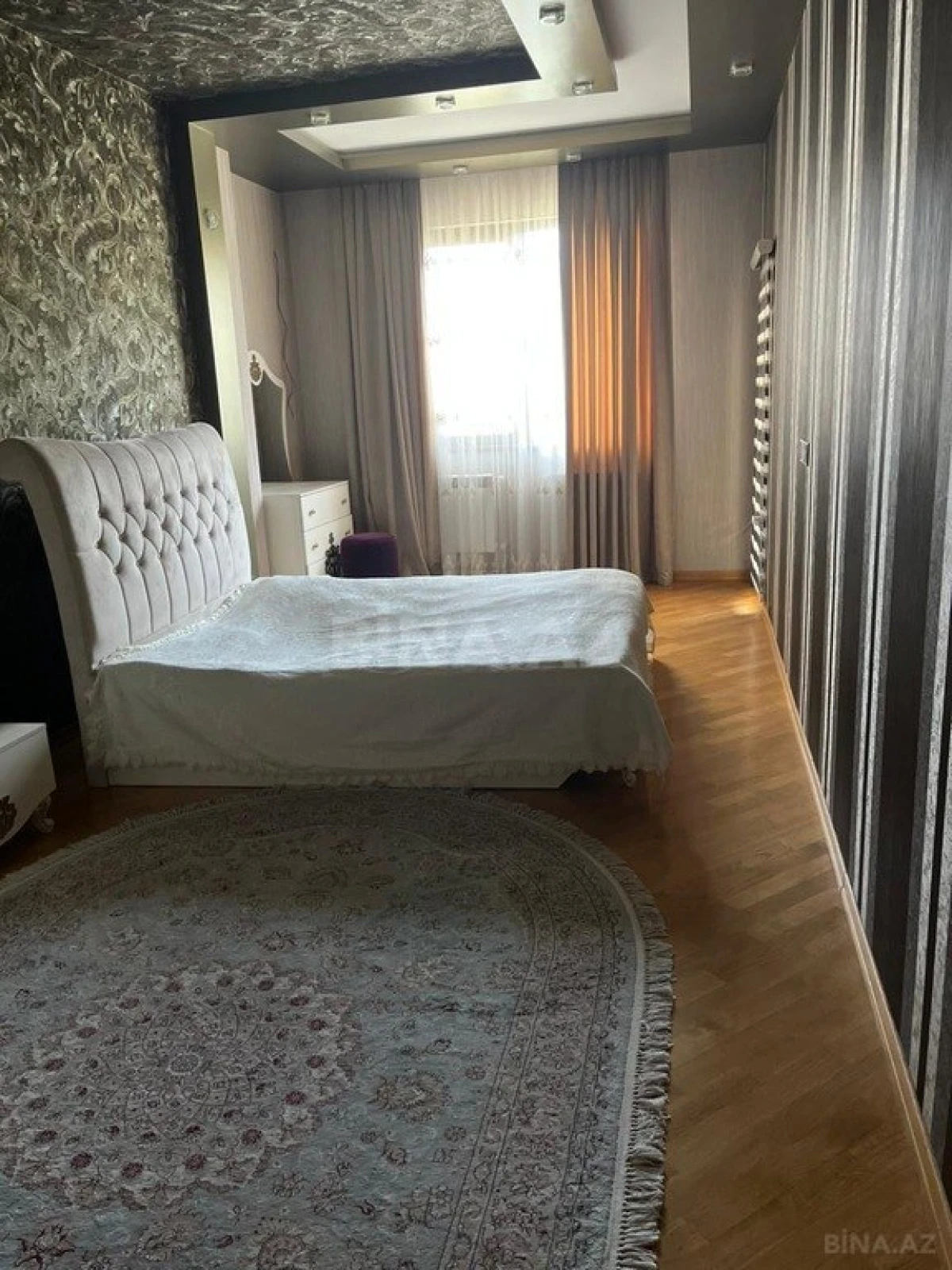 Satılır 3 otaqlı mənzil 128 m²