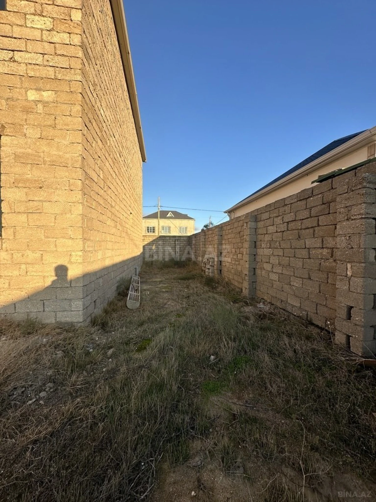 Satılır 6 otaqlı həyət evi 220 m²