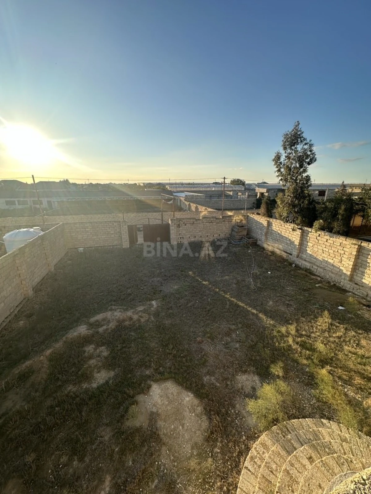 Satılır 6 otaqlı həyət evi 220 m²