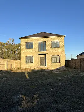 Satılır 6 otaqlı həyət evi 220 m²