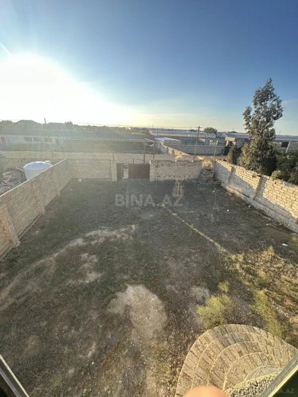Satılır 6 otaqlı həyət evi 220 m²
