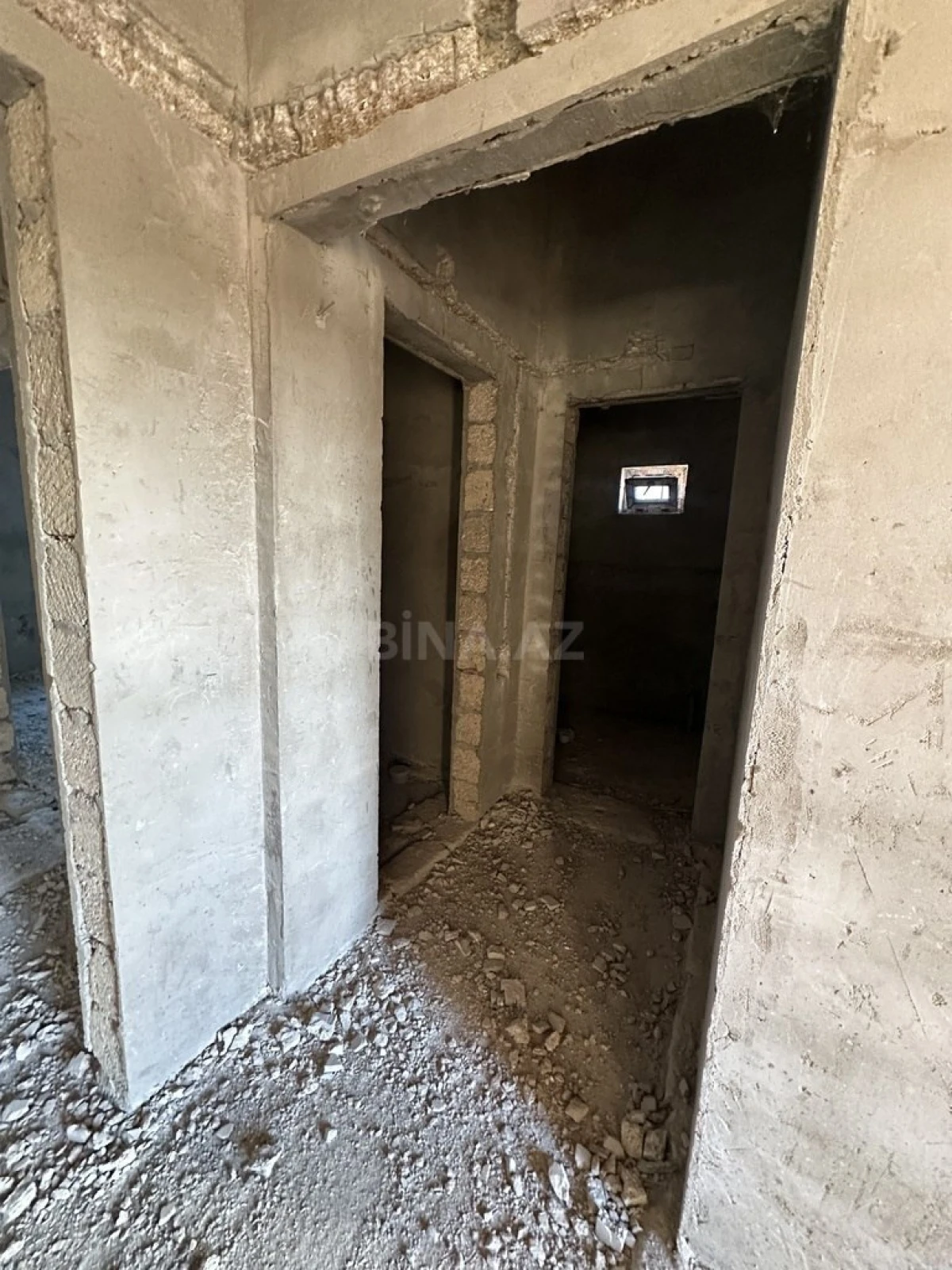 Satılır 6 otaqlı həyət evi 220 m²