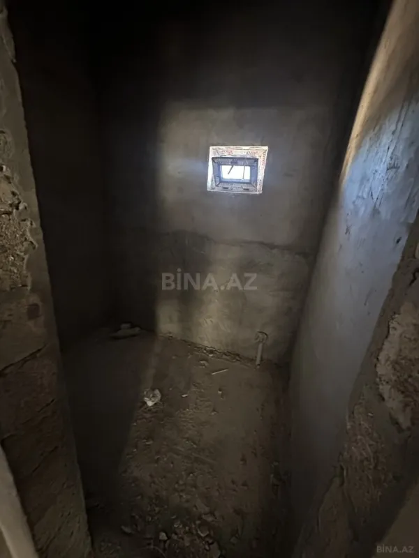 Satılır 6 otaqlı həyət evi 220 m²