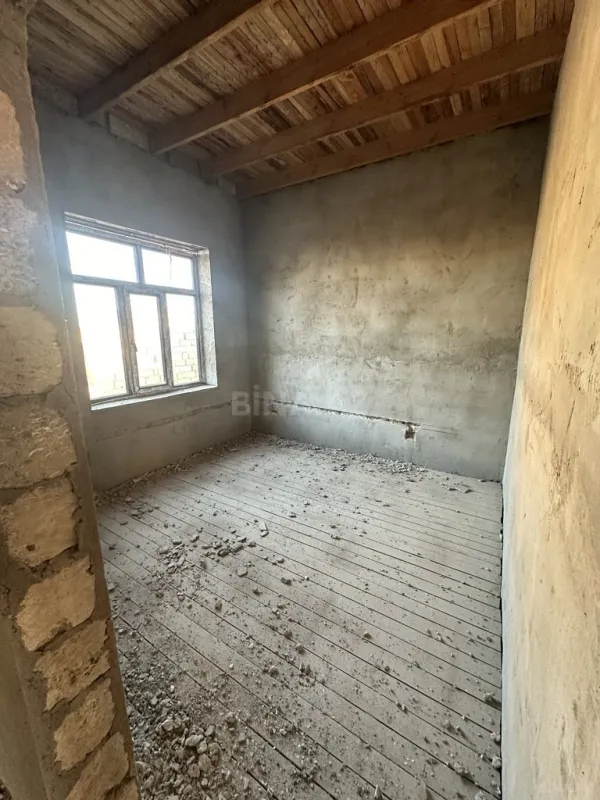 Satılır 6 otaqlı həyət evi 220 m²