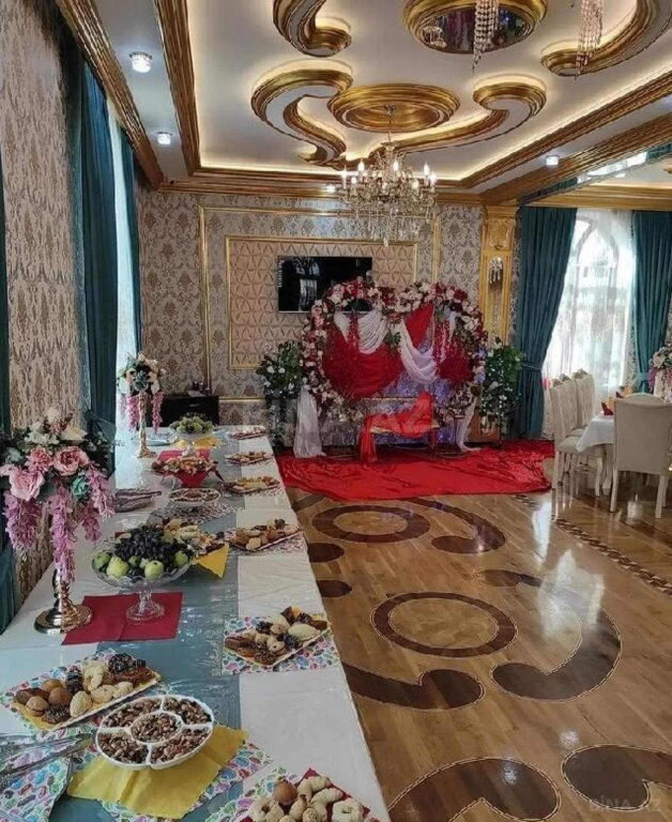 Satılır obyekt 1100 m²