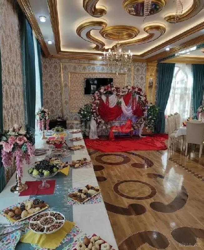 Satılır obyekt 1100 m²