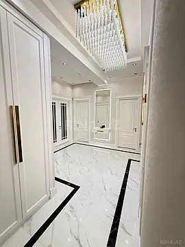 Satılır 4 otaqlı mənzil 190 m²