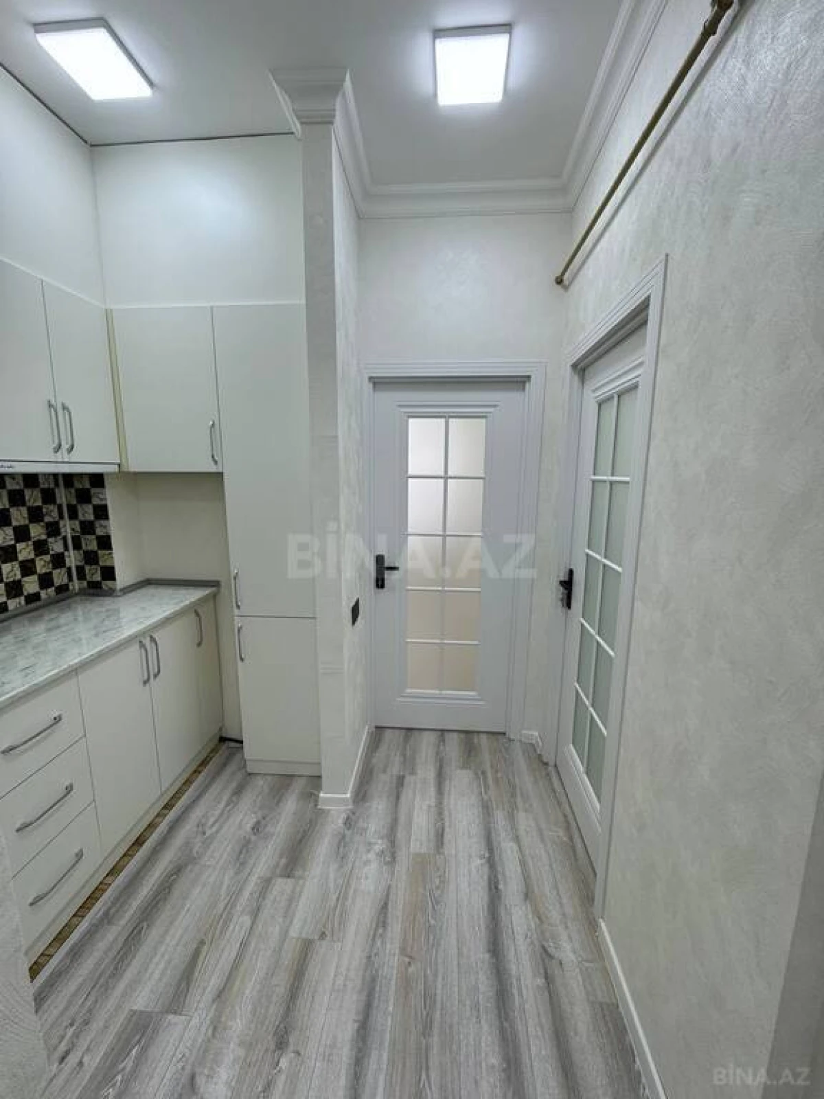 Satılır 2 otaqlı mənzil 56 m²