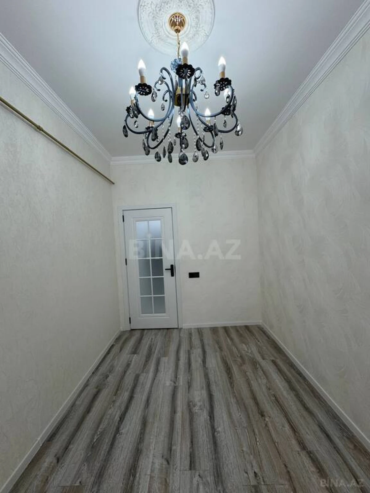 Satılır 2 otaqlı mənzil 56 m²