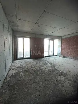 Satılır 5 otaqlı mənzil 290 m²
