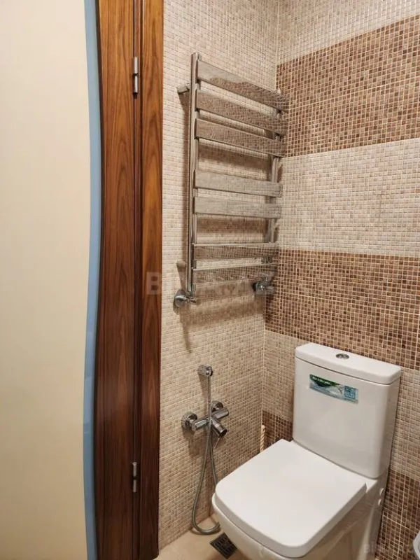 Satılır 3 otaqlı mənzil 110 m²