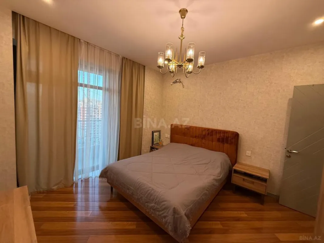 Satılır 3 otaqlı mənzil 96 m²