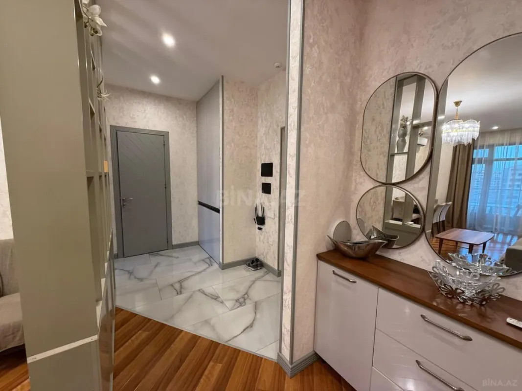 Satılır 3 otaqlı mənzil 96 m²