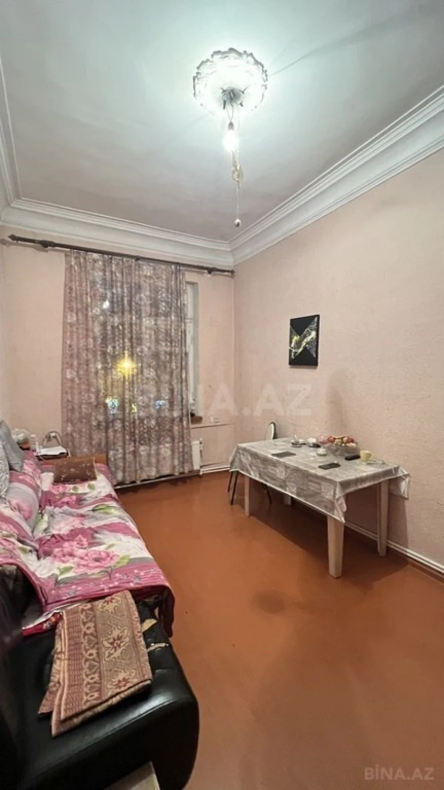 Satılır 4 otaqlı mənzil 120 m²