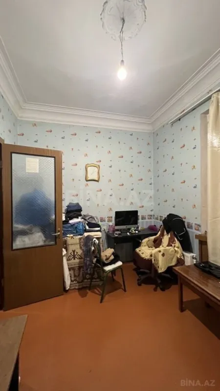 Satılır 4 otaqlı mənzil 120 m²