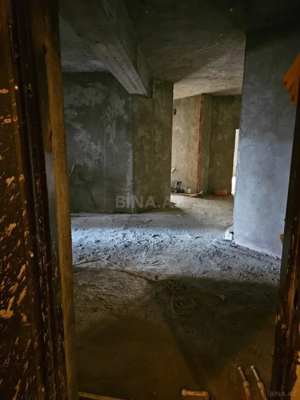 Satılır 3 otaqlı mənzil 125 m²