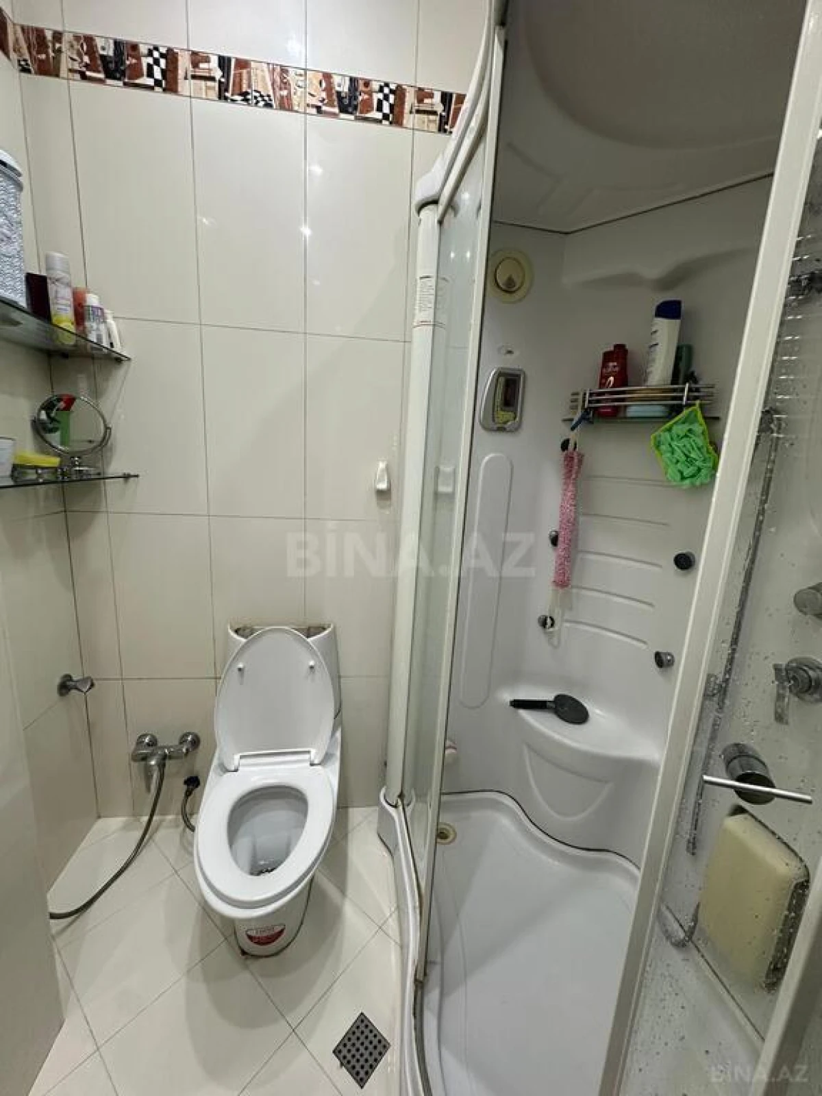 Satılır 7 otaqlı mənzil 350 m²