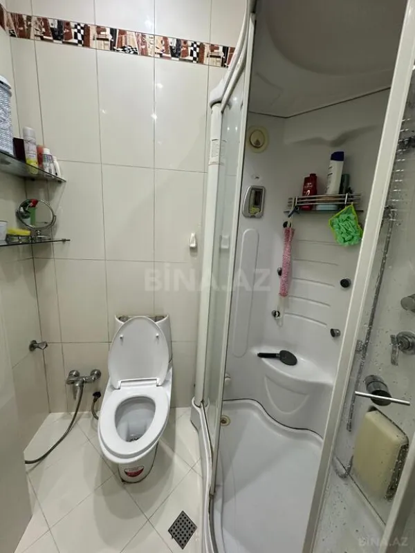 Satılır 7 otaqlı mənzil 350 m²