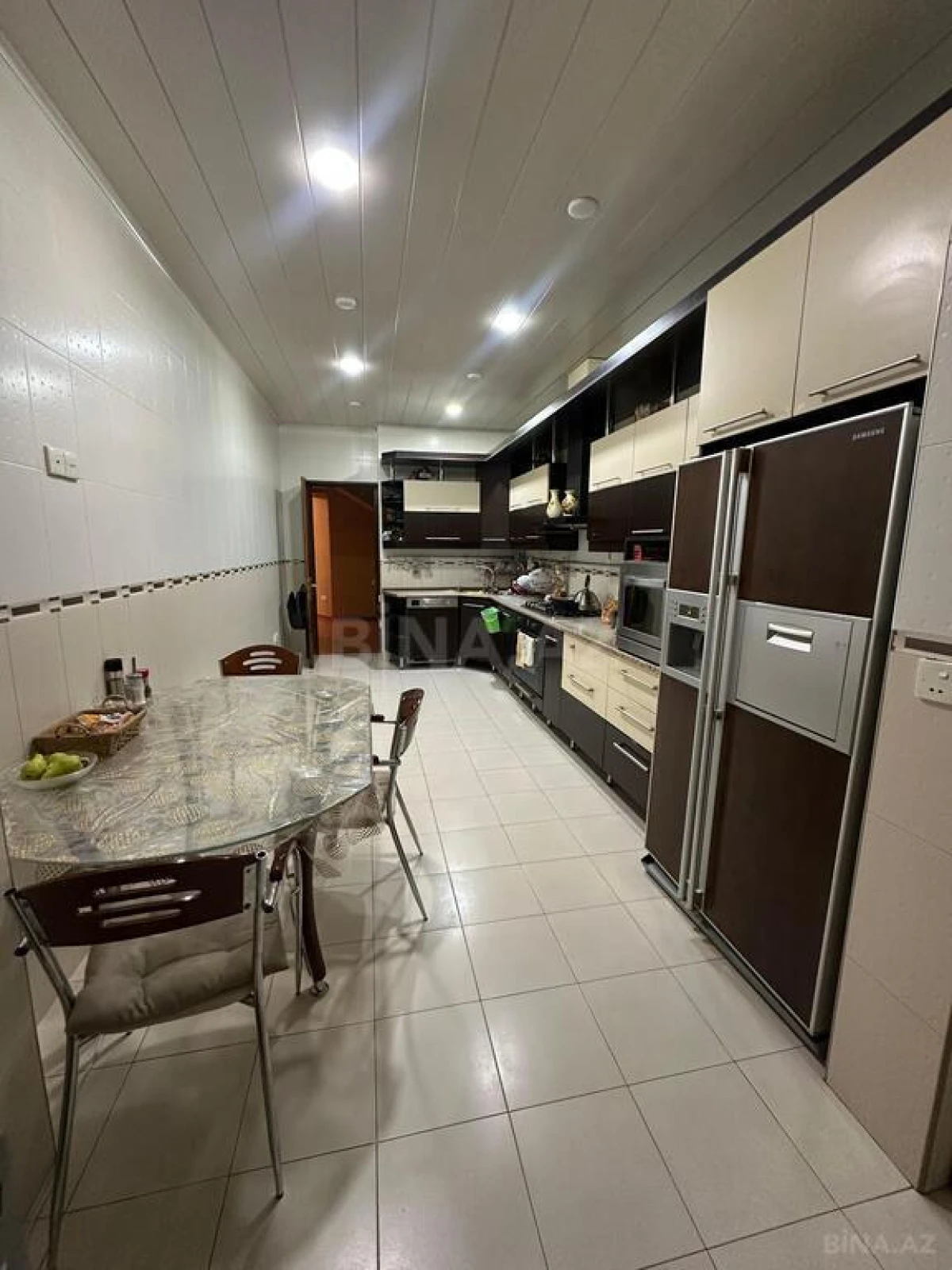Satılır 7 otaqlı mənzil 350 m²