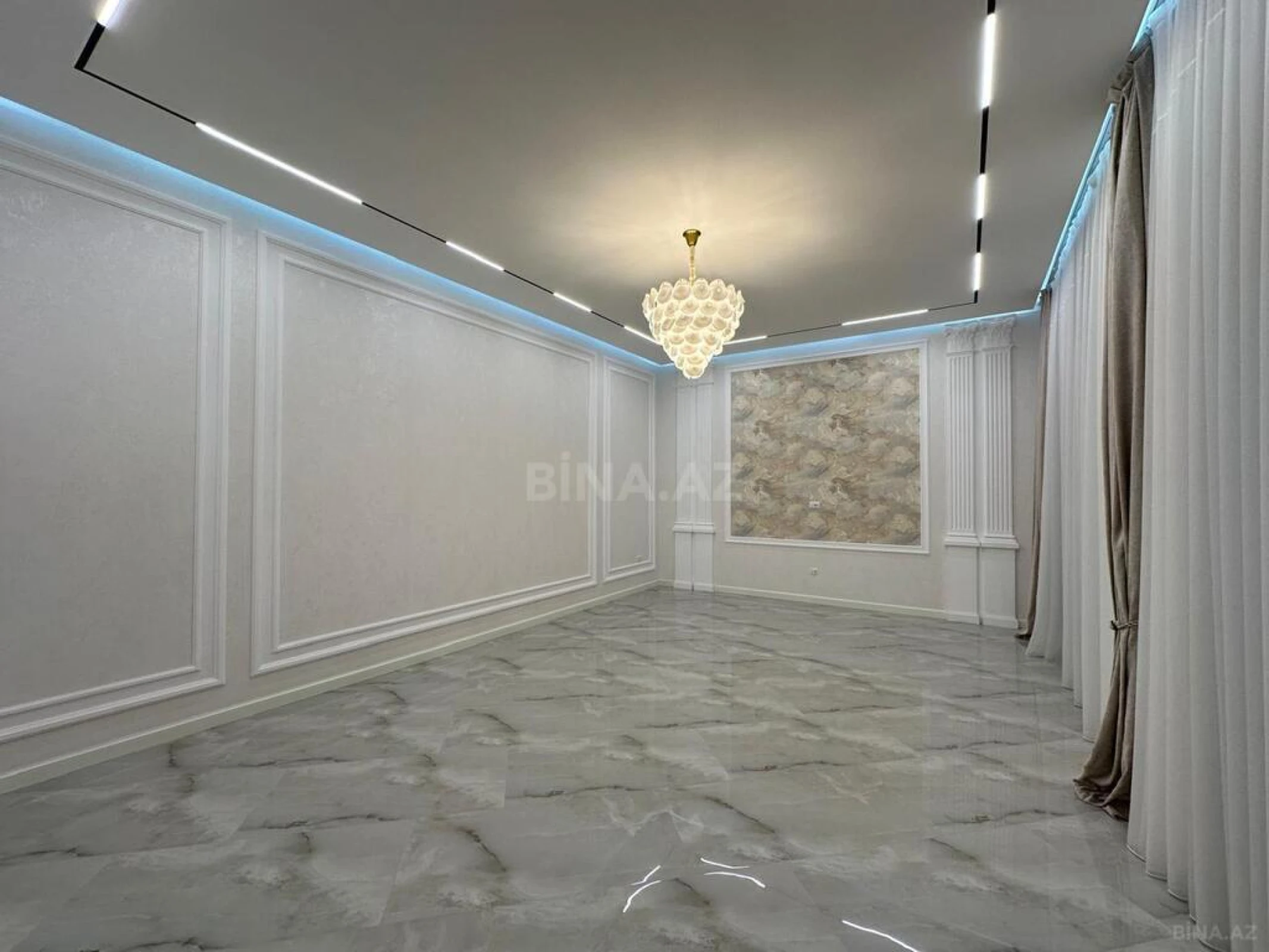 Satılır 5 otaqlı həyət evi 250 m²