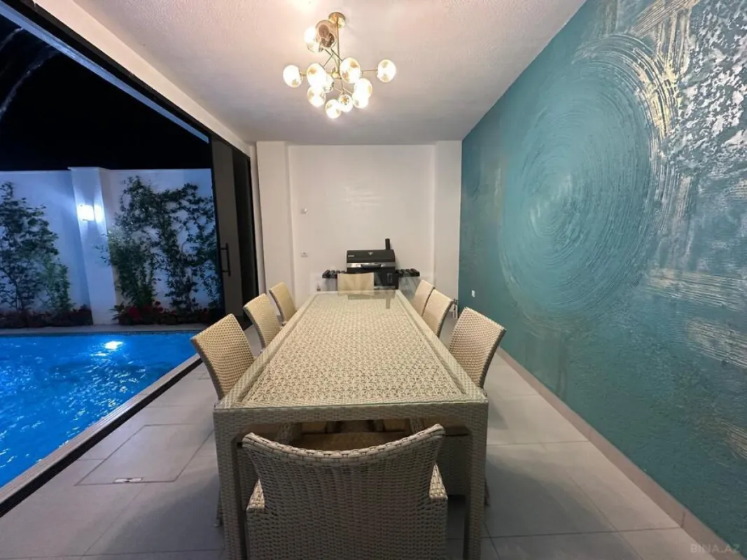 Satılır 5 otaqlı həyət evi 250 m²