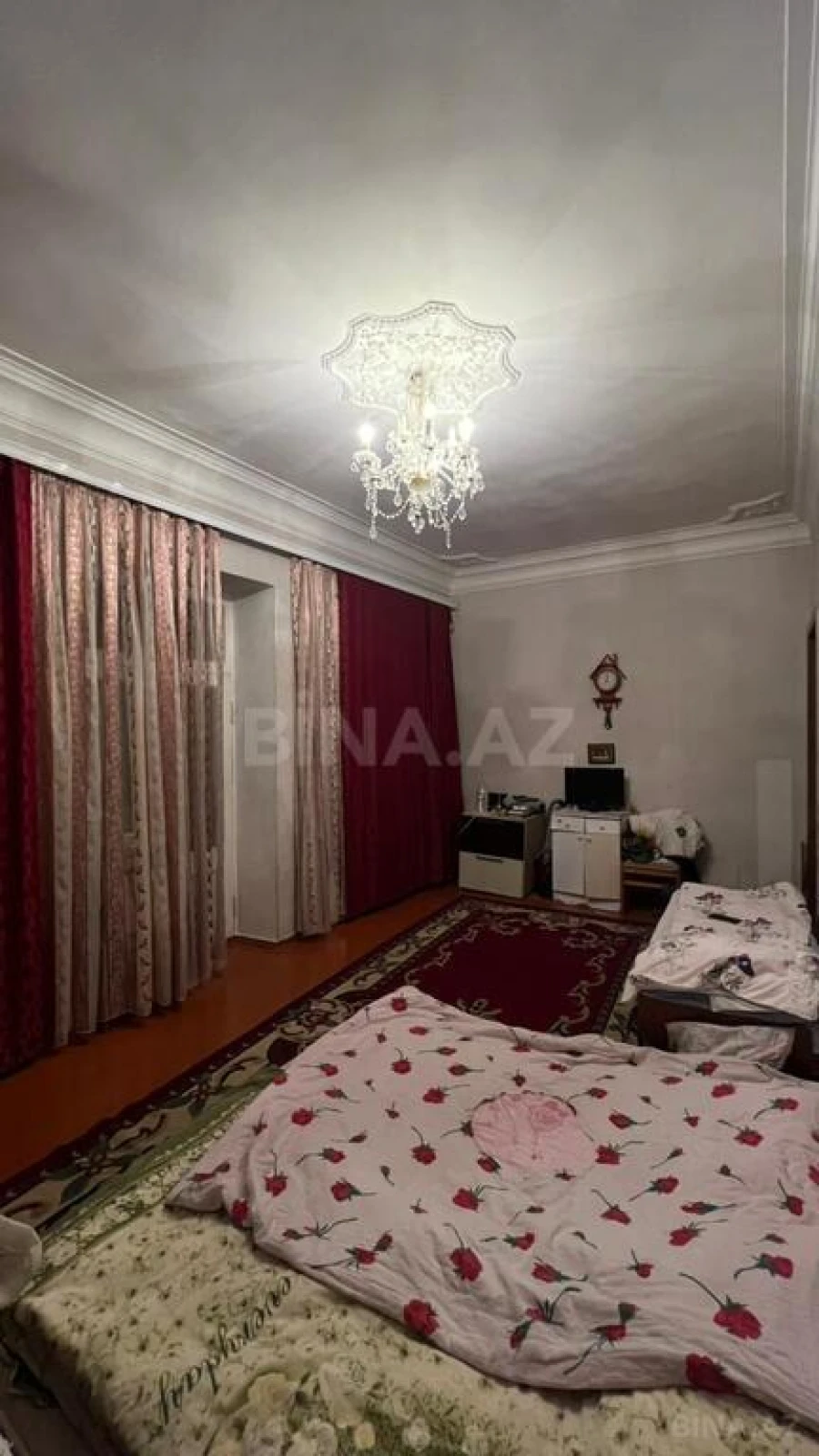 Satılır 4 otaqlı mənzil 120 m²