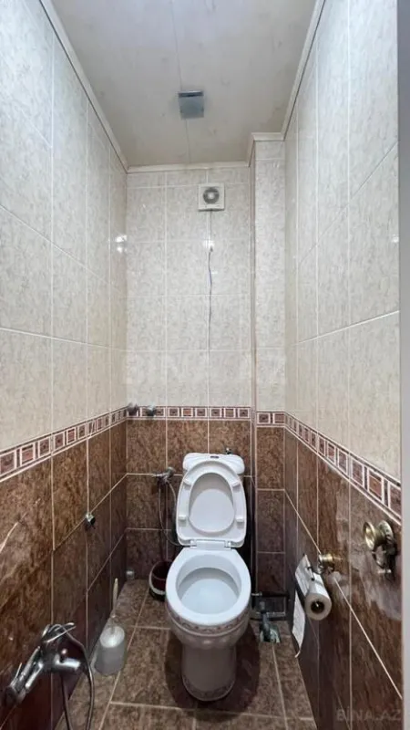 Satılır 4 otaqlı mənzil 120 m²