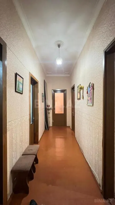 Satılır 4 otaqlı mənzil 120 m²