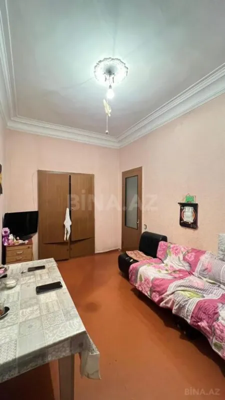 Satılır 4 otaqlı mənzil 120 m²
