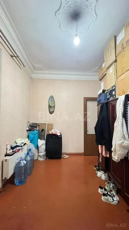 Satılır 4 otaqlı mənzil 120 m²