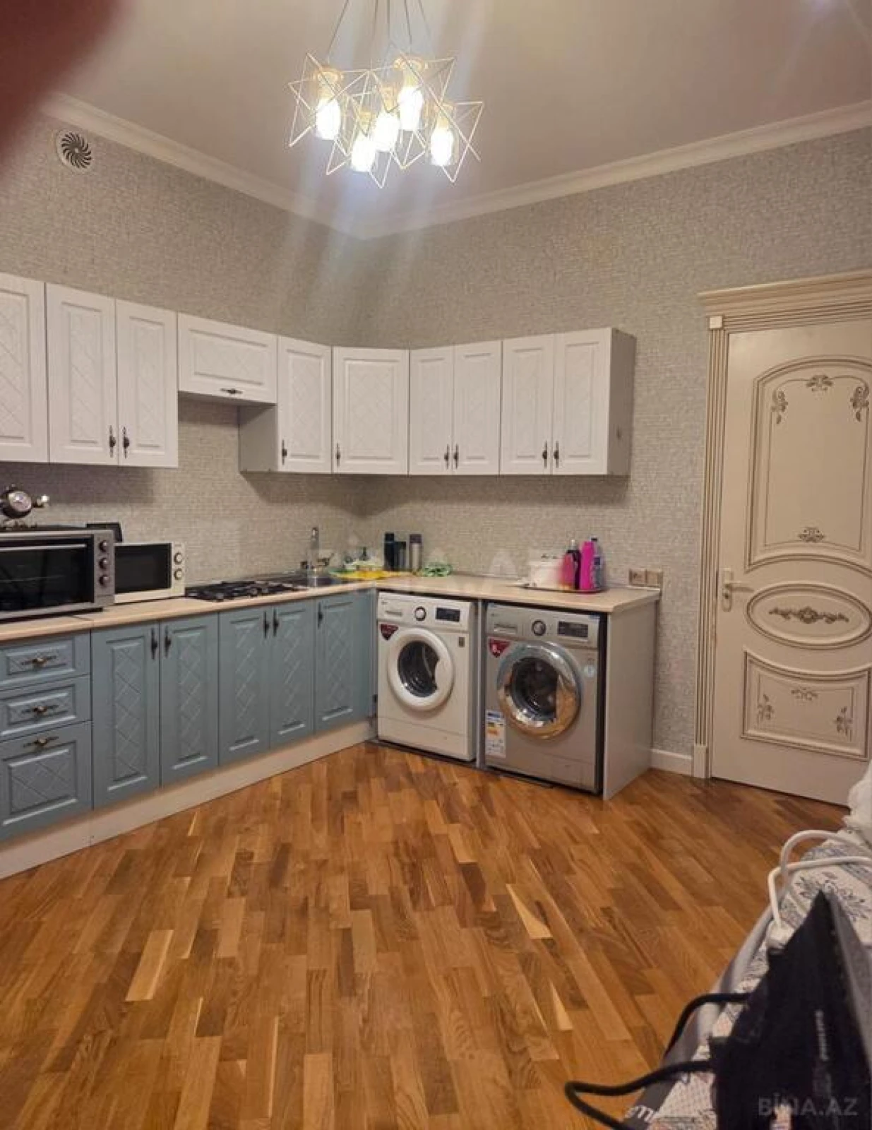 Satılır 11 otaqlı həyət evi 480 m²