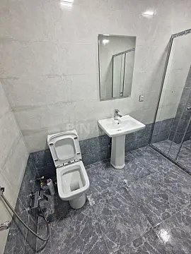 Kirayə verilir 2 otaqlı mənzil 70 m²