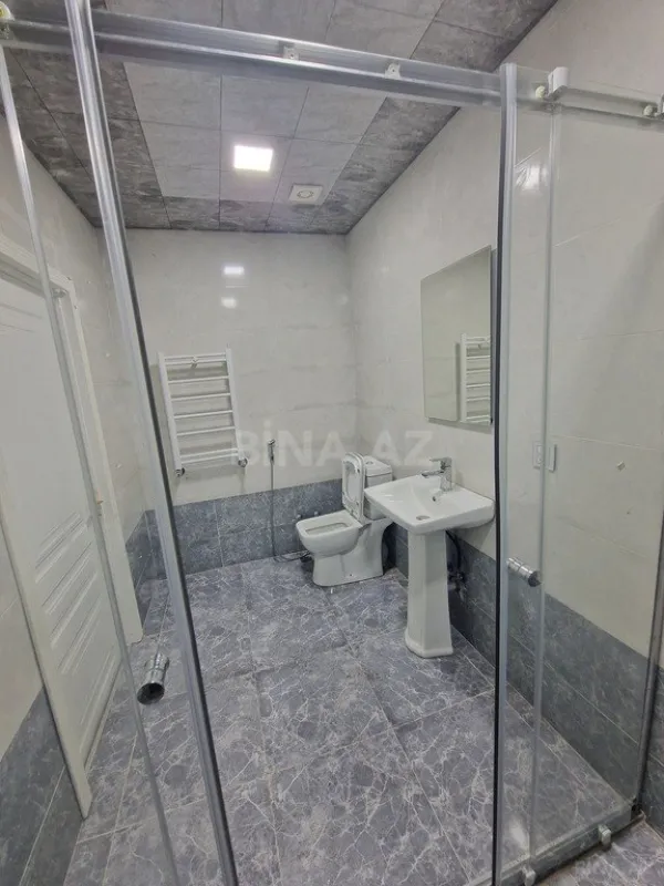 Kirayə verilir 2 otaqlı mənzil 70 m²