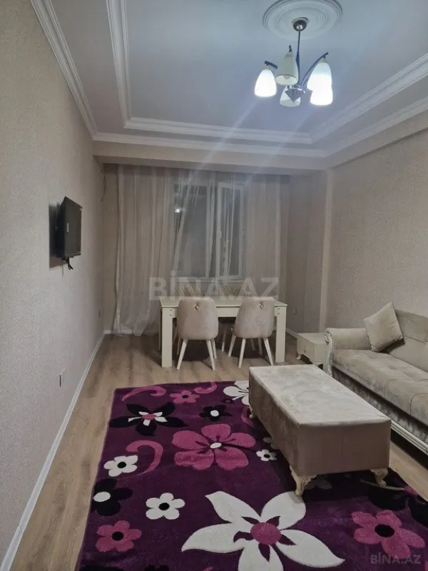 Kirayə verilir 2 otaqlı mənzil 70 m²