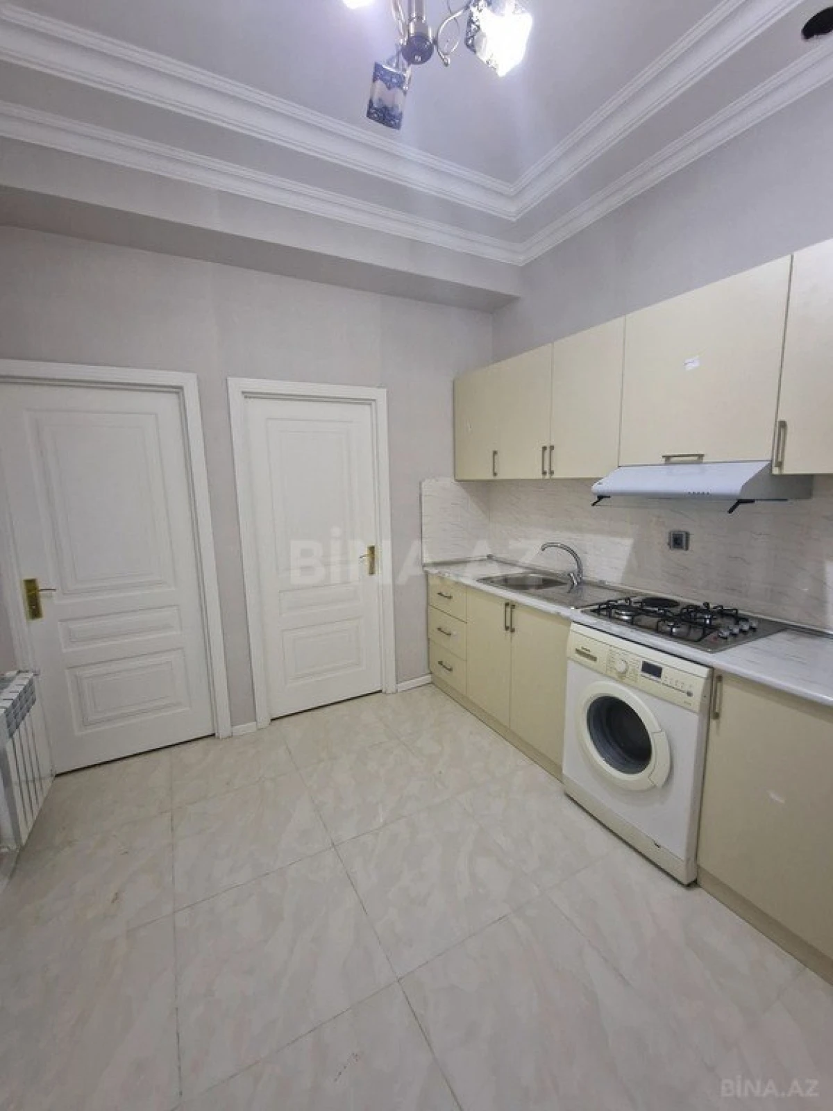 Kirayə verilir 2 otaqlı mənzil 70 m²