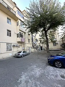 Satılır 4 otaqlı mənzil 100 m²