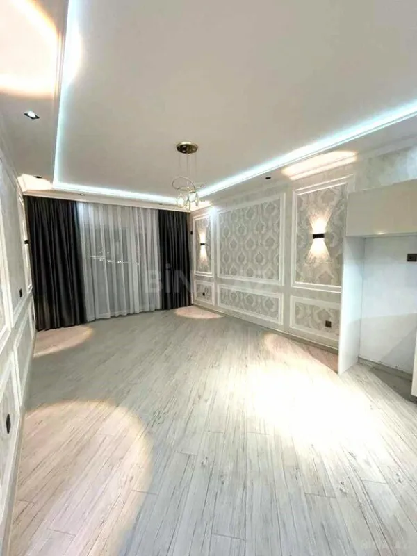 Satılır 2 otaqlı mənzil 75 m²