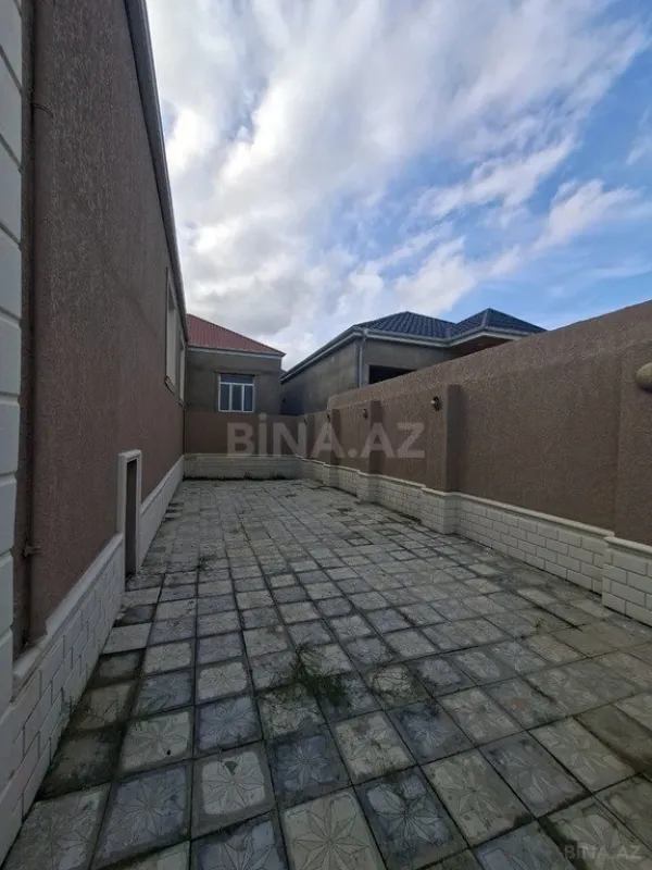 Satılır 4 otaqlı həyət evi 125 m²