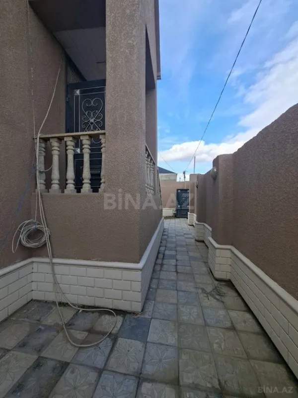 Satılır 4 otaqlı həyət evi 125 m²