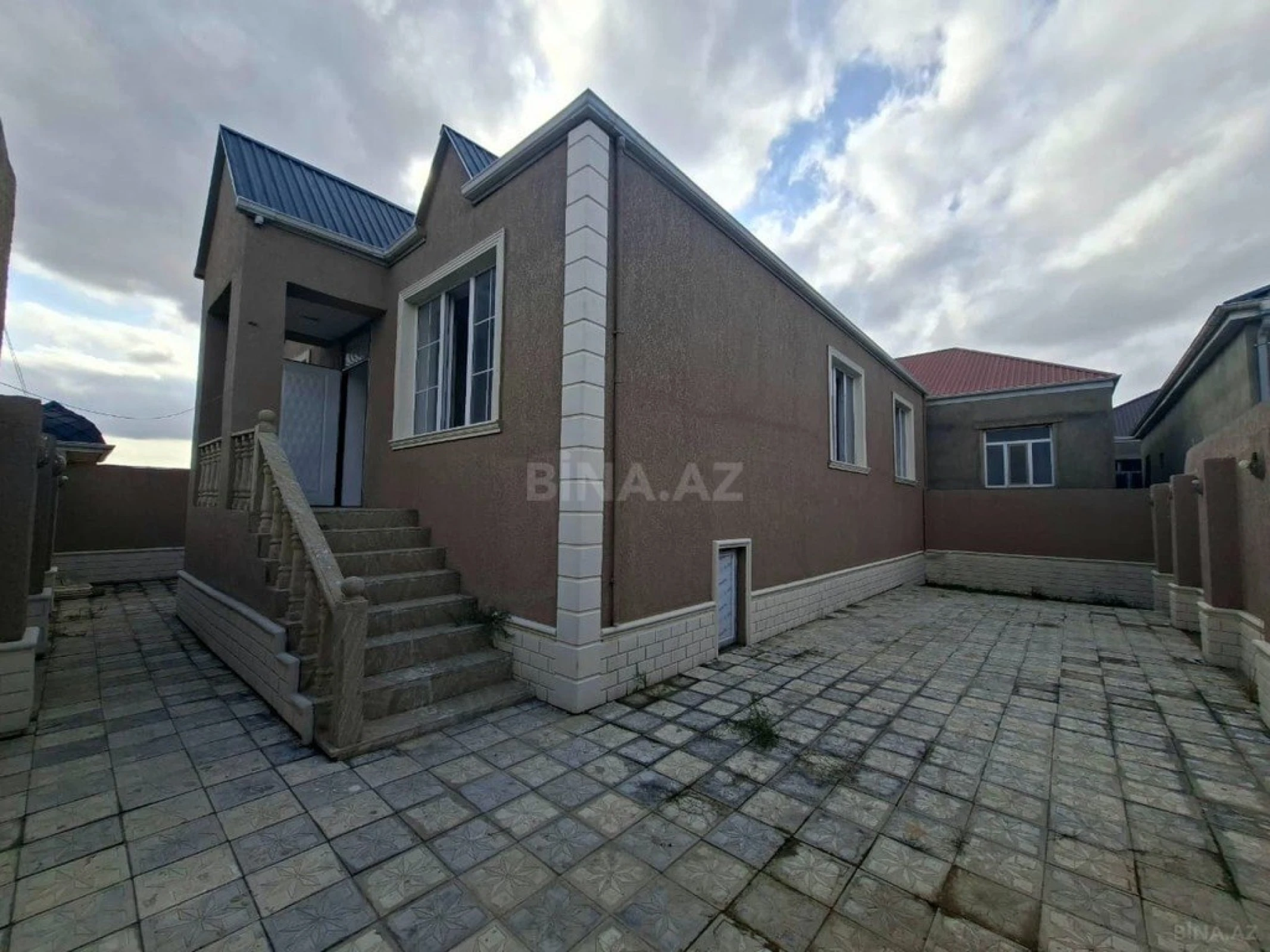 Satılır 4 otaqlı həyət evi 125 m²