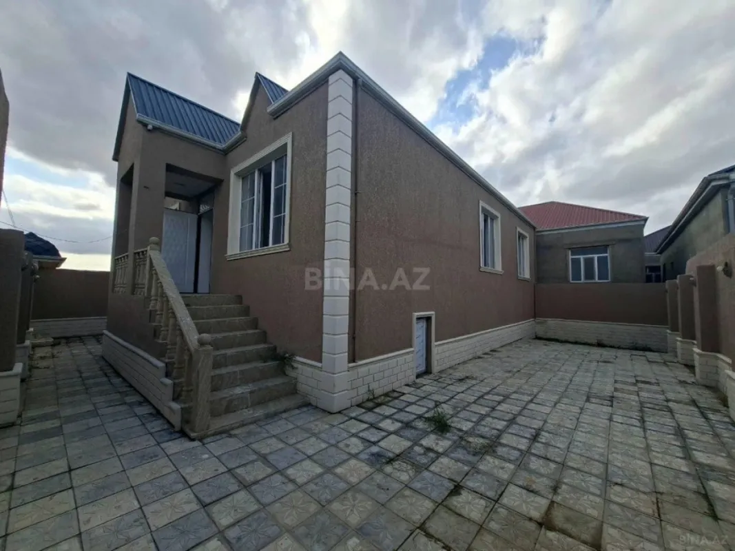 Satılır 4 otaqlı həyət evi 125 m²