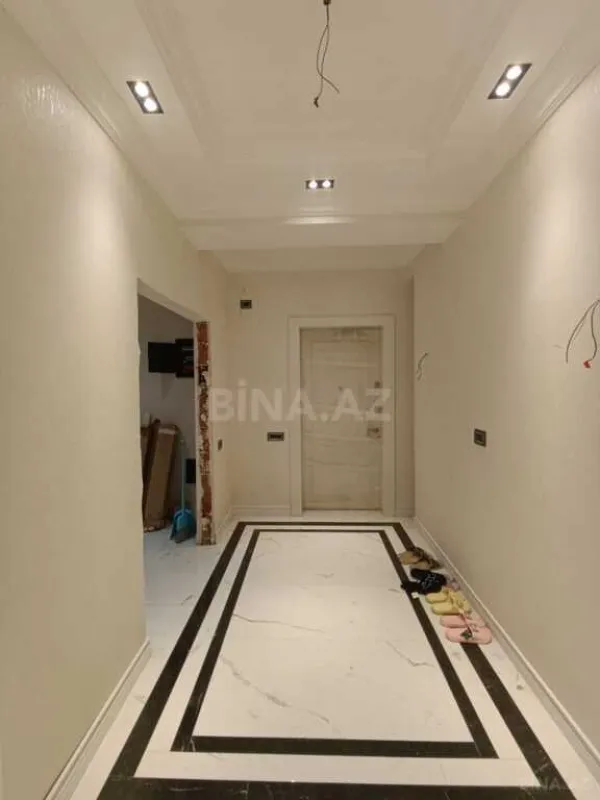 Satılır 3 otaqlı mənzil 155 m²