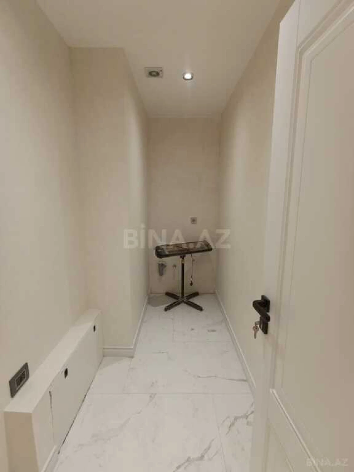 Satılır 3 otaqlı mənzil 155 m²
