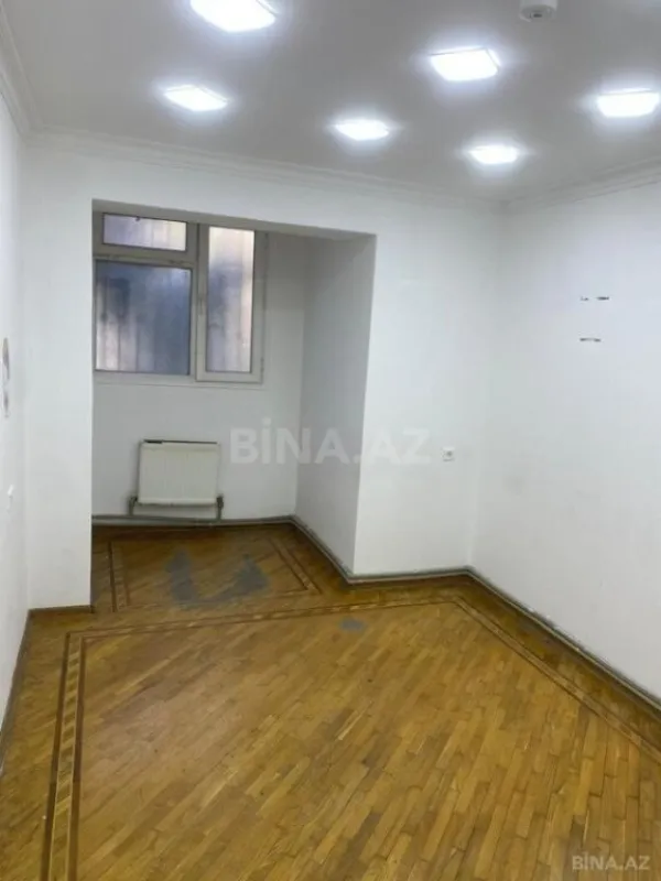 Kirayə verilir 4 otaqlı ofis 140 m²