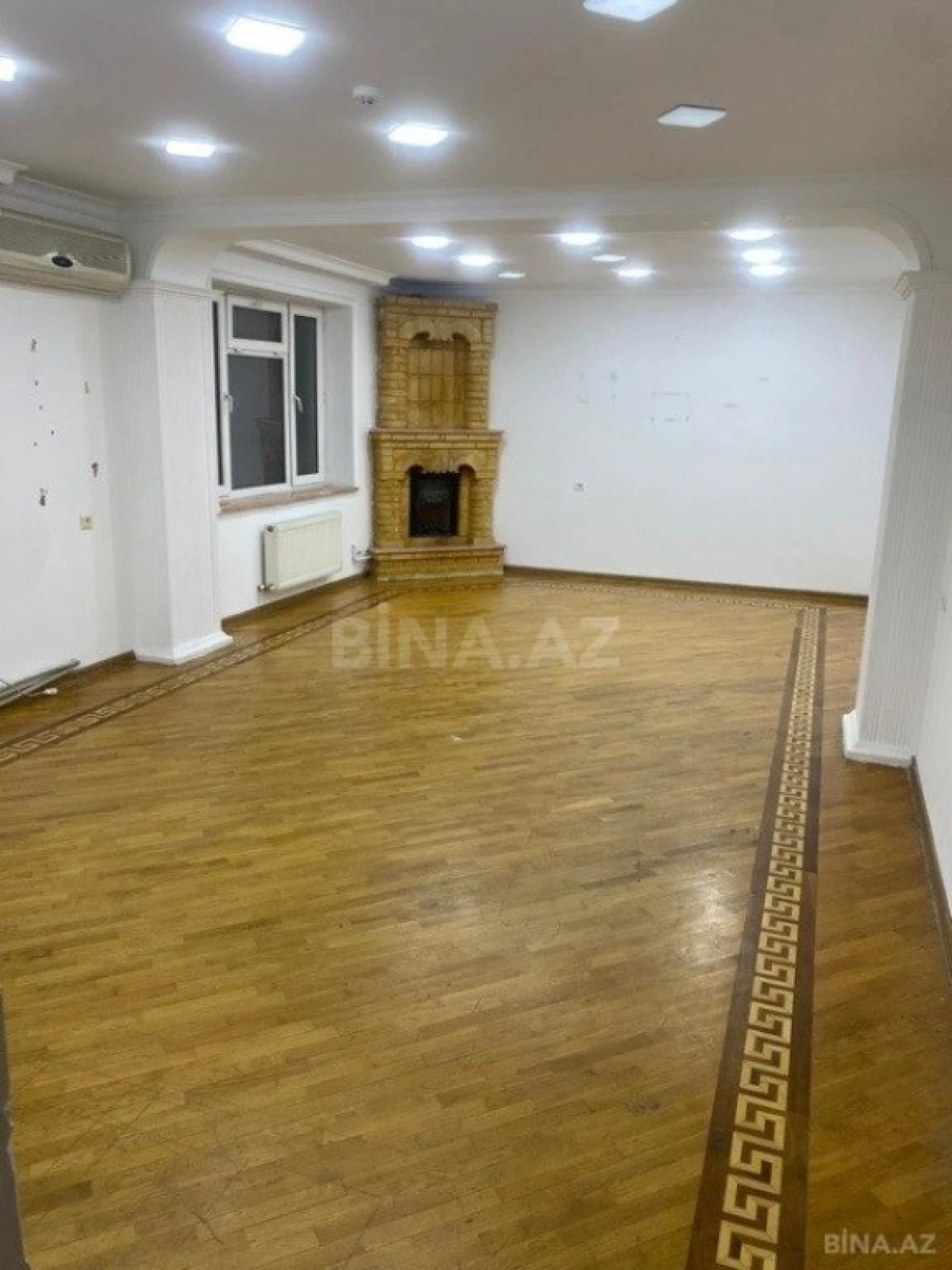 Kirayə verilir 4 otaqlı ofis 140 m²