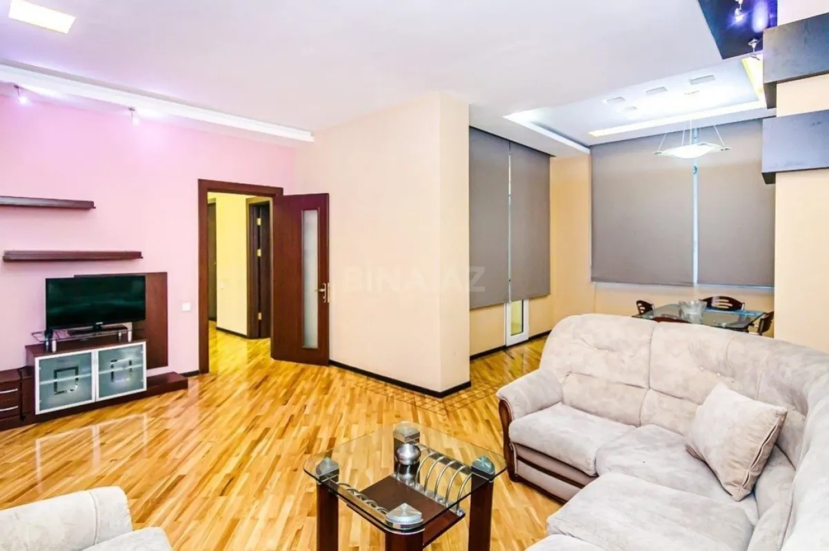 Kirayə verilir 3 otaqlı mənzil 120 m²