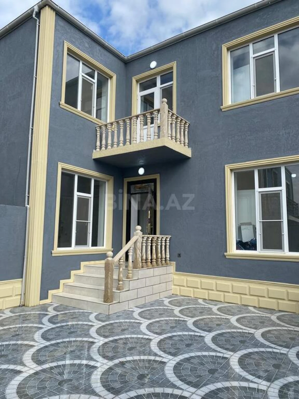Satılır 4 otaqlı həyət evi 160 m²