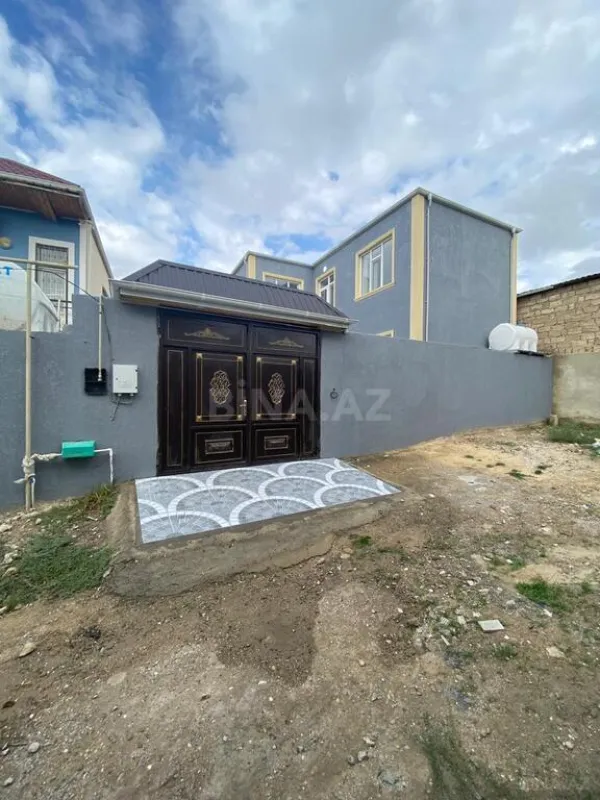 Satılır 4 otaqlı həyət evi 160 m²