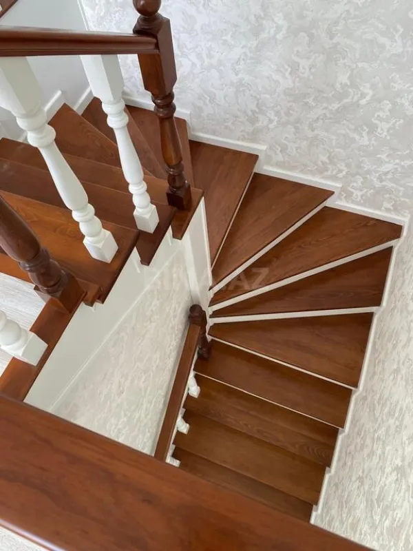 Satılır 4 otaqlı həyət evi 160 m²