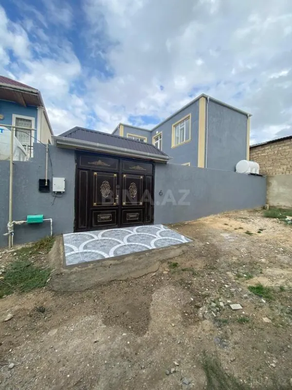 Satılır 4 otaqlı həyət evi 160 m²